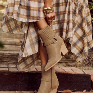 Neptune Western Ankle Boots