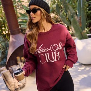 Apres Ski Club Graphic Sweatshirt