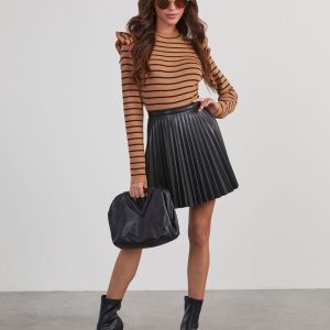 Vixen Pleated Faux Leather Mini Skirt