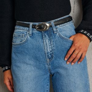 Jona Oval Buckle Belt