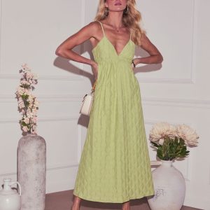 Jovanna Textured Sweetheart Midi Dress